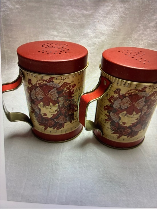 None Other - Vintage Classic Red Holiday Metal Salt & Pepper Shakers Music notes Tin Canister